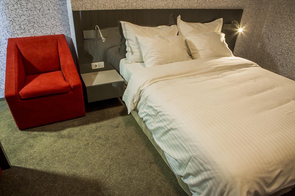 Hotel Tempo Târgu-Mureş Chambre photo